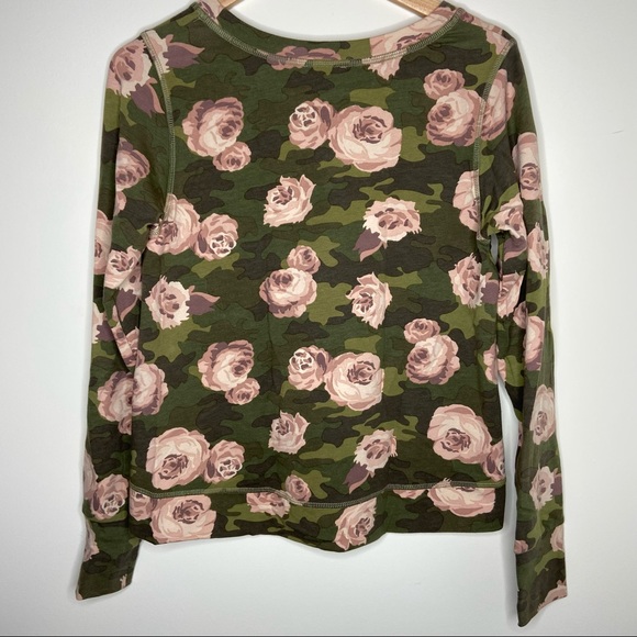 Stella & Dot Crush It Floral Camo Pullover - Picture 4 of 7